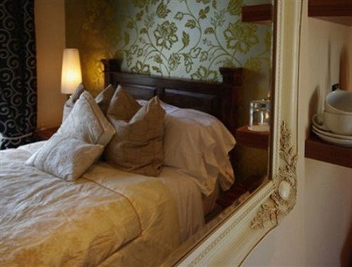 The Warwick Arms Hotel Chew Magna Exterior foto